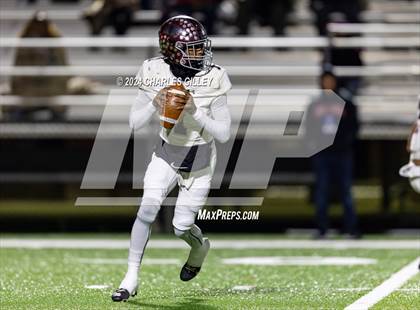 Thumbnail 1 in Appling County vs. Carver (GHSA 2A Round 2) photogallery.