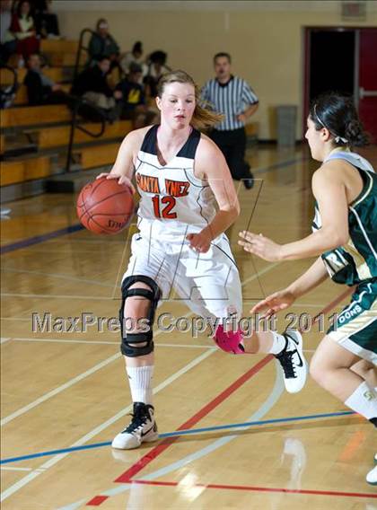Thumbnail 2 in Santa Barbara vs. Santa Ynez (Gold Coast Tournament) photogallery.