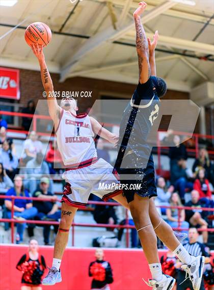 Thumbnail 3 in Link Academy @ Central photogallery.