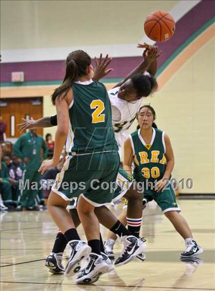 Thumbnail 3 in Brea Olinda vs. Long Beach Poly (Nike Tournament of Champions) photogallery.