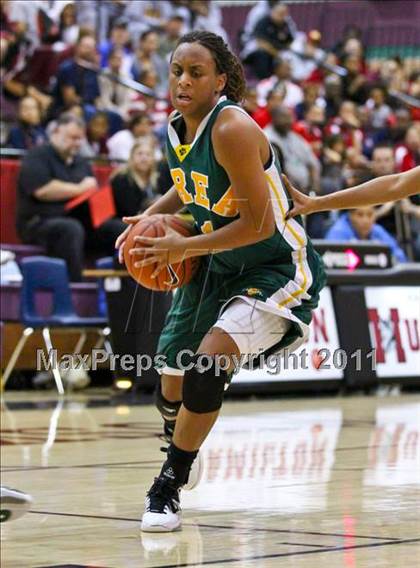 Thumbnail 2 in Brea Olinda vs. Long Beach Poly (Nike Tournament of Champions) photogallery.