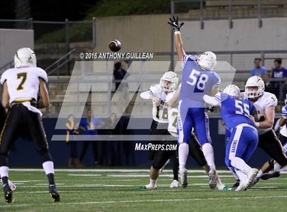 Thumbnail 3 in Fountain Valley vs. Edison photogallery.
