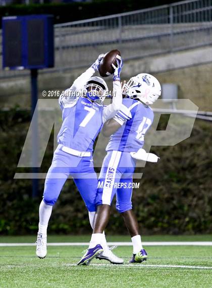 Thumbnail 3 in Fountain Valley vs. Edison photogallery.