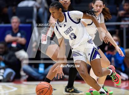 Thumbnail 3 in Pickerington Central vs. Princeton (OHSAA Div 1 Final) photogallery.