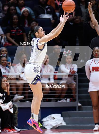 Thumbnail 1 in Pickerington Central vs. Princeton (OHSAA Div 1 Final) photogallery.