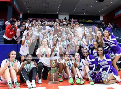 Thumbnail 2 in Pickerington Central vs. Princeton (OHSAA Div 1 Final) photogallery.