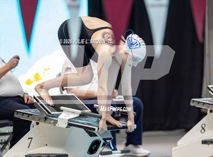 Thumbnail 1 in IHSAA State Final photogallery.