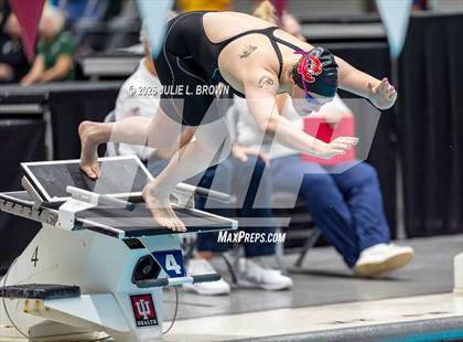 Thumbnail 1 in IHSAA State Final photogallery.