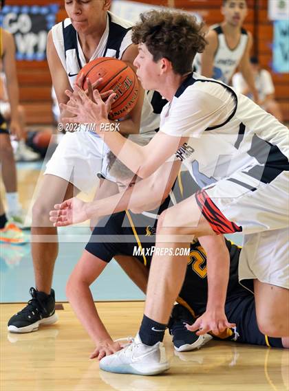 Thumbnail 3 in Foothill @ Villa Park photogallery.