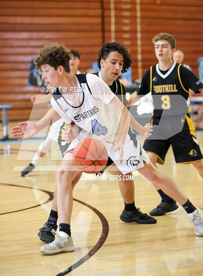 Thumbnail 2 in Foothill @ Villa Park photogallery.