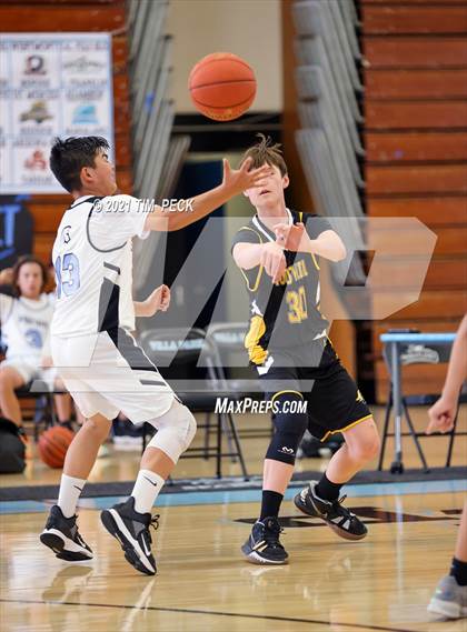 Thumbnail 3 in Foothill @ Villa Park photogallery.