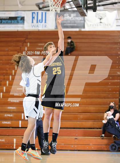 Thumbnail 3 in Foothill @ Villa Park photogallery.