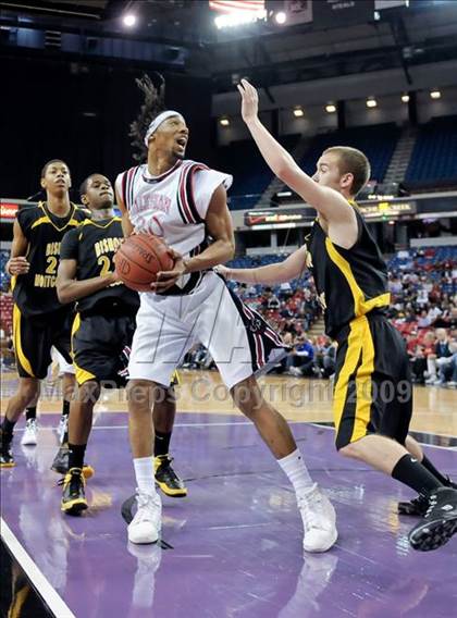 Thumbnail 1 in Bishop Montgomery vs. Salesian (CIF State D4 Final) photogallery.