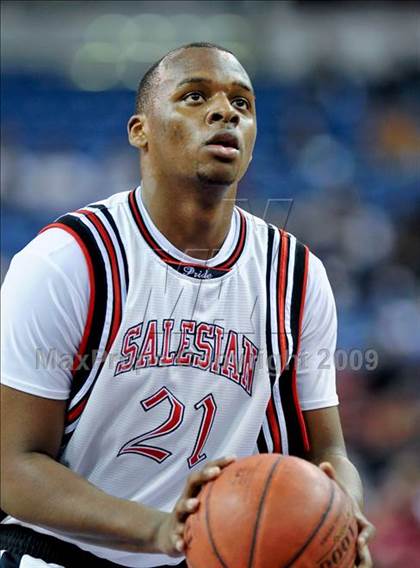 Thumbnail 1 in Bishop Montgomery vs. Salesian (CIF State D4 Final) photogallery.
