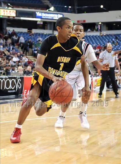Thumbnail 1 in Bishop Montgomery vs. Salesian (CIF State D4 Final) photogallery.