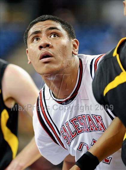 Thumbnail 2 in Bishop Montgomery vs. Salesian (CIF State D4 Final) photogallery.