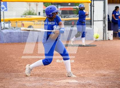 Thumbnail 3 in Bowie @ Burges photogallery.