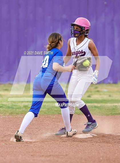 Thumbnail 3 in Bowie @ Burges photogallery.