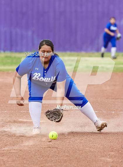 Thumbnail 3 in Bowie @ Burges photogallery.