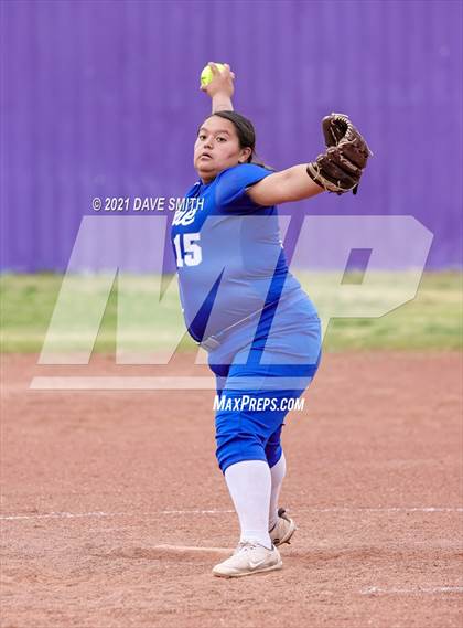 Thumbnail 1 in Bowie @ Burges photogallery.