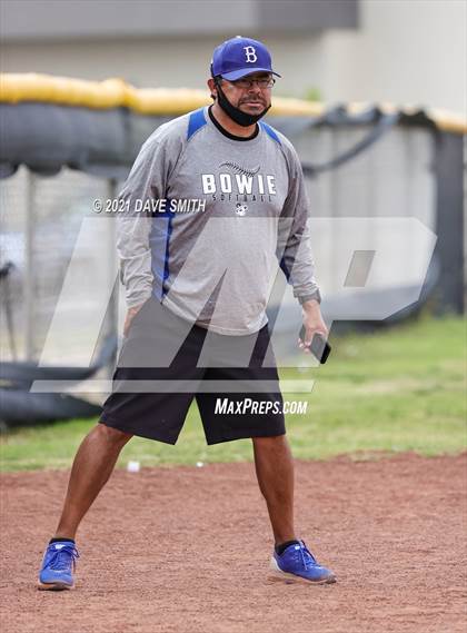 Thumbnail 1 in Bowie @ Burges photogallery.