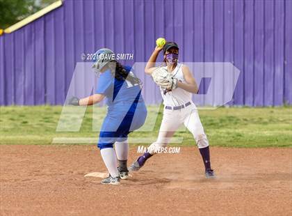 Thumbnail 2 in Bowie @ Burges photogallery.