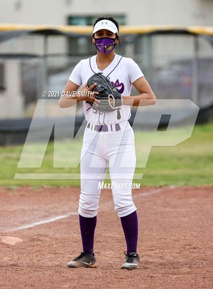 Thumbnail 3 in Bowie @ Burges photogallery.