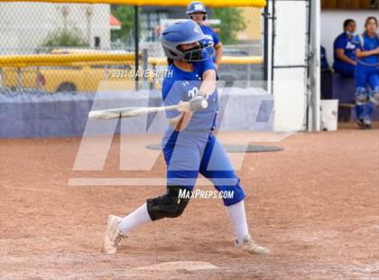 Thumbnail 3 in Bowie @ Burges photogallery.