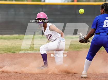 Thumbnail 1 in Bowie @ Burges photogallery.