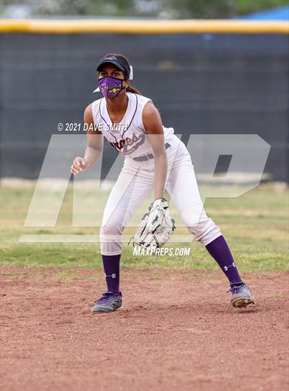 Thumbnail 3 in Bowie @ Burges photogallery.