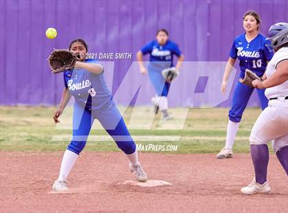 Thumbnail 2 in Bowie @ Burges photogallery.