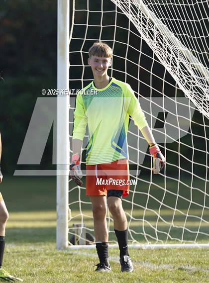 Thumbnail 2 in Almont vs. Richmond  photogallery.