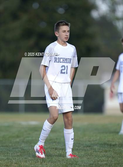 Thumbnail 1 in Almont vs. Richmond  photogallery.