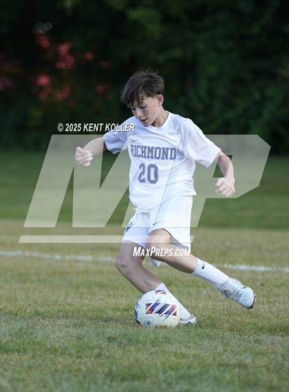 Thumbnail 1 in Almont vs. Richmond  photogallery.