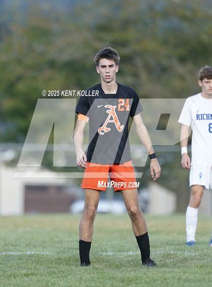 Thumbnail 1 in Almont vs. Richmond  photogallery.