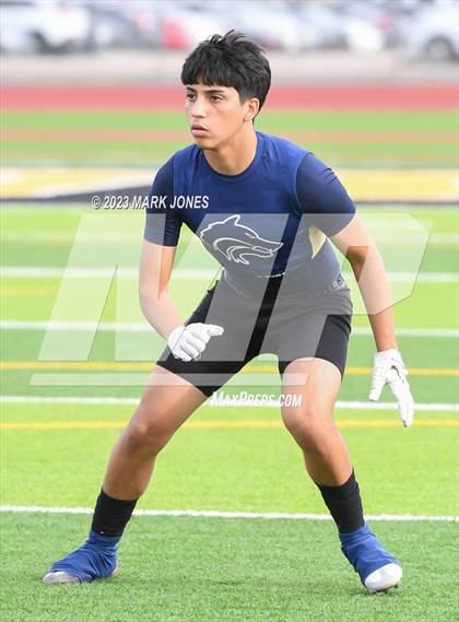 Thumbnail 2 in La Joya Community vs. Thunderbird( Goldwater 7v7) photogallery.