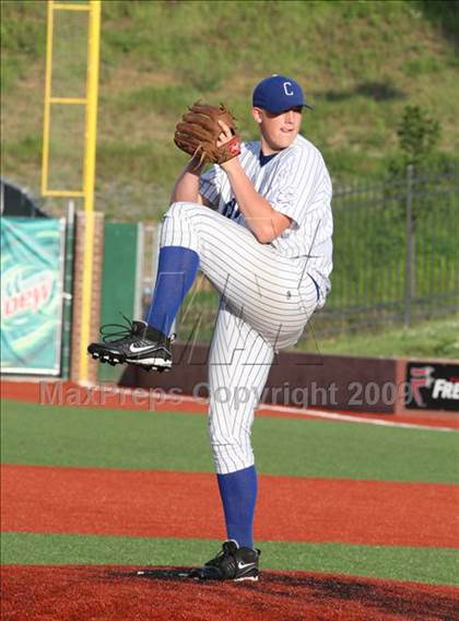 Thumbnail 2 in Newport Central Catholic vs. Covington Catholic (Ninth Region Semifinal) photogallery.