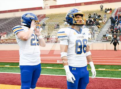 Thumbnail 2 in Calaveras vs. Linden (CIF SJS D7 Final) photogallery.