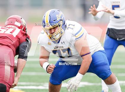 Thumbnail 3 in Calaveras vs. Linden (CIF SJS D7 Final) photogallery.