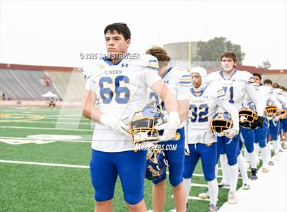 Thumbnail 3 in Calaveras vs. Linden (CIF SJS D7 Final) photogallery.