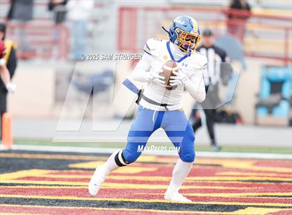 Thumbnail 3 in Calaveras vs. Linden (CIF SJS D7 Final) photogallery.