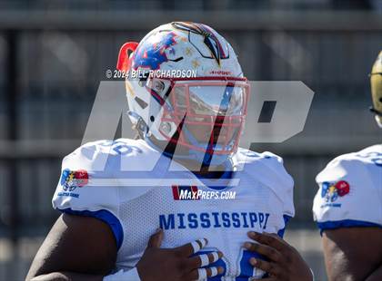 Thumbnail 2 in Mississippi vs Alabama All-Star Game photogallery.