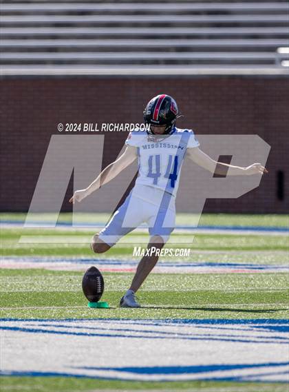 Thumbnail 1 in Mississippi vs Alabama All-Star Game photogallery.
