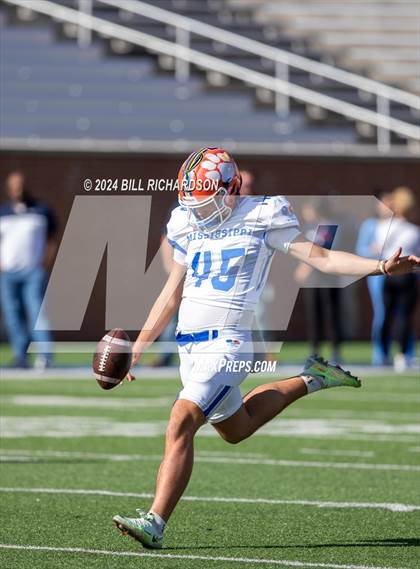 Thumbnail 3 in Mississippi vs Alabama All-Star Game photogallery.