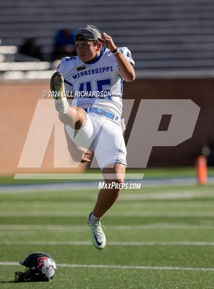 Thumbnail 1 in Mississippi vs Alabama All-Star Game photogallery.