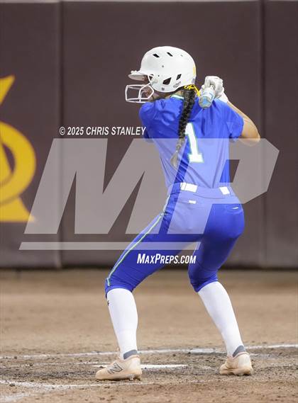 Thumbnail 3 in Queen Creek vs. Xavier College Prep (AIA 6A Final) photogallery.
