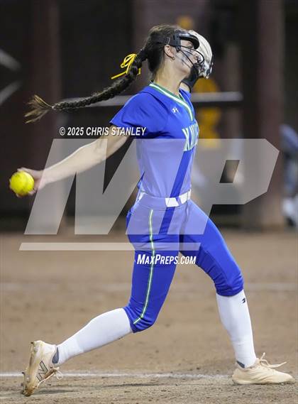 Thumbnail 1 in Queen Creek vs. Xavier College Prep (AIA 6A Final) photogallery.