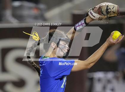 Thumbnail 3 in Queen Creek vs. Xavier College Prep (AIA 6A Final) photogallery.