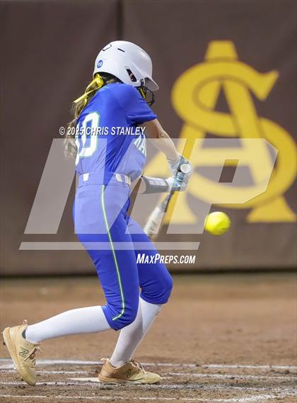 Thumbnail 2 in Queen Creek vs. Xavier College Prep (AIA 6A Final) photogallery.