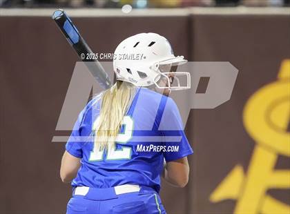 Thumbnail 2 in Queen Creek vs. Xavier College Prep (AIA 6A Final) photogallery.